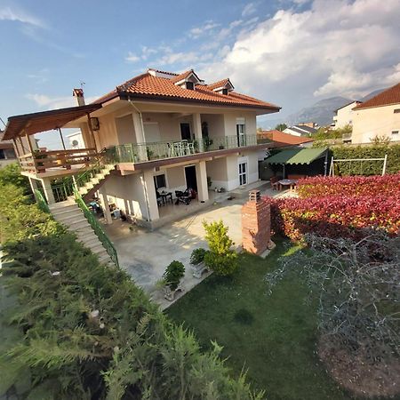 Villa Cerpja Kamez Exteriér fotografie