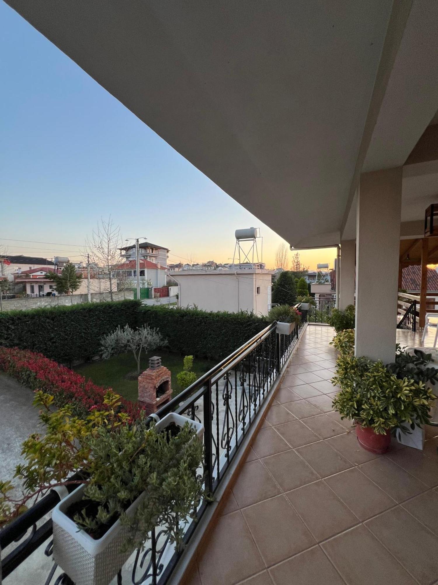 Villa Cerpja Kamez Exteriér fotografie