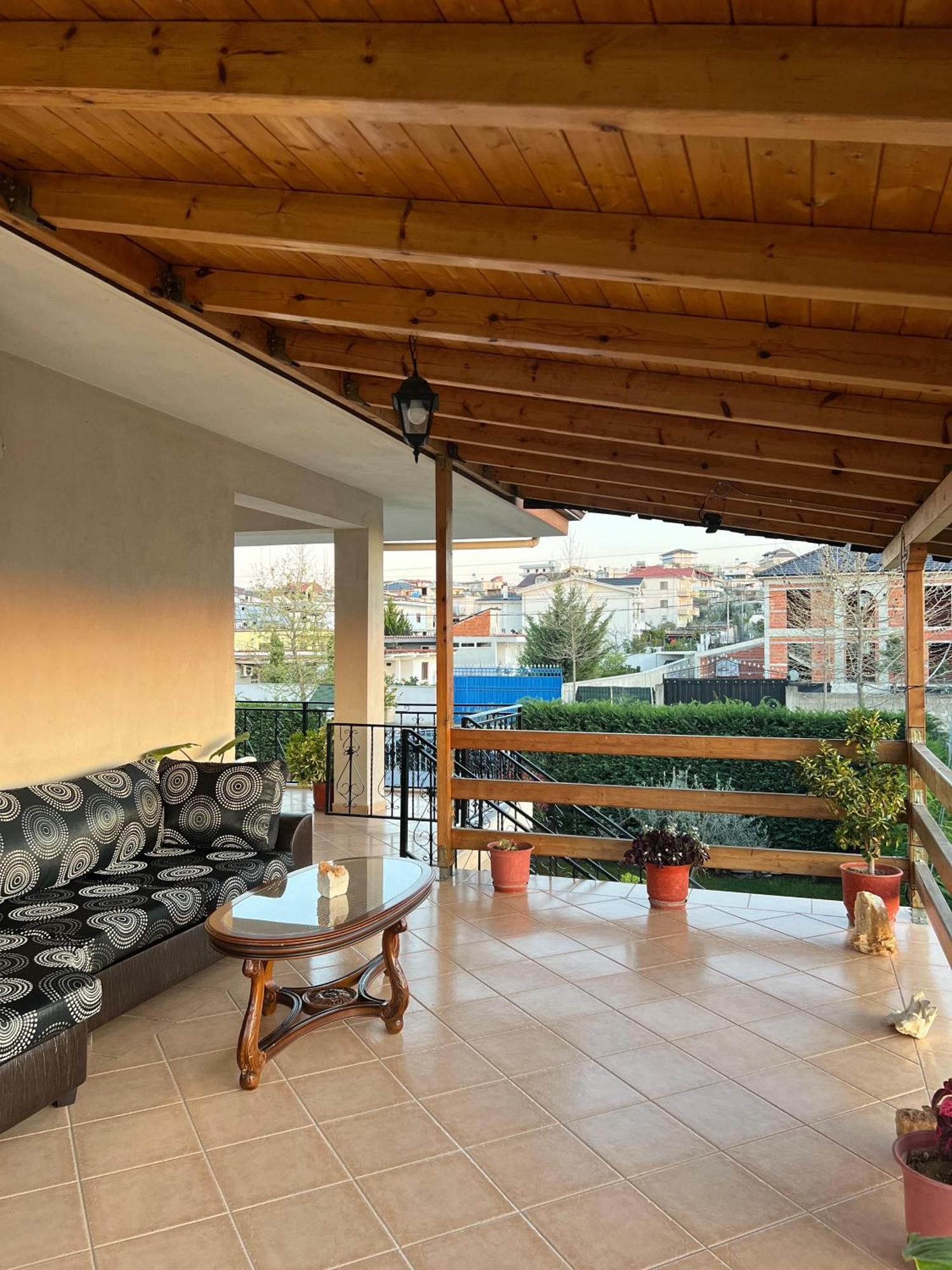 Villa Cerpja Kamez Pokoj fotografie